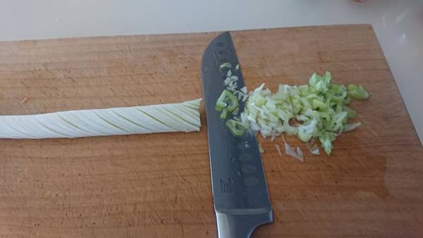 簡単！あっという間に長ねぎのみじん切りが完成！