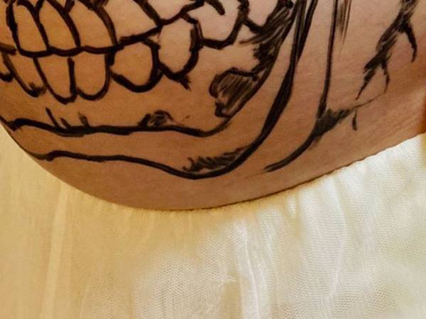 妊娠中だからこそできる仮装　その姿に「今まで見たハロウィン仮装で一番好き」