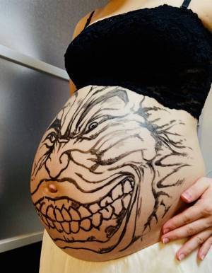 妊娠中だからこそできる仮装　その姿に「今まで見たハロウィン仮装で一番好き」