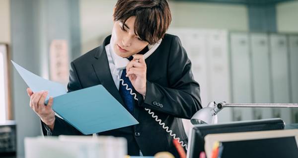 会社の後輩に電話した結果？　「苦しいくらい笑った」「そうとしか読めなくなった」