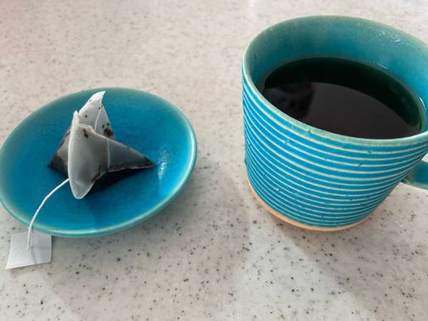 STOP！ポタポタ！紅茶のティーバッグを取り出す時の３秒テクニック