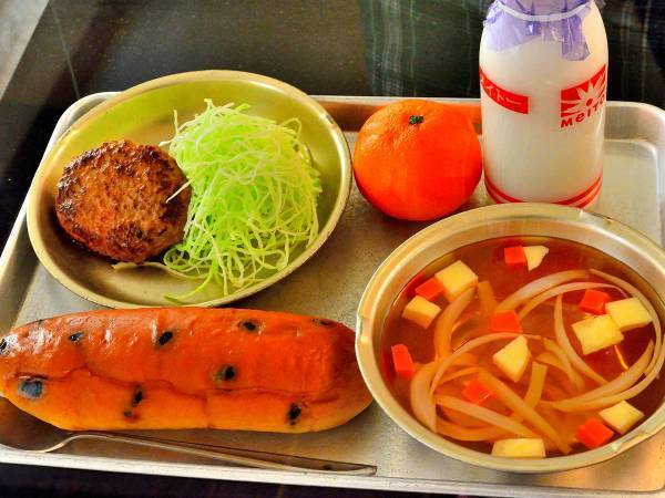 冷凍ミカンを手にした男の子　その後の展開に「お見事」「英雄だ」の声