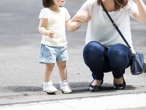 母親を振り回す子供　近くにいた女性の対応に、３万『いいね』！