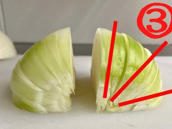 タマネギを簡単にみじん切りする方法が話題に　「目からウロコ」「これを待ってた」