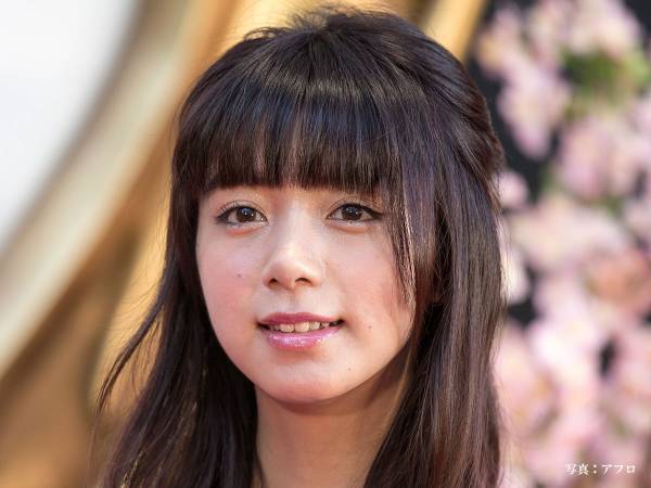 池田エライザ「お腹が出ている」の声に反応　体型批判への切り替えしに称賛の声