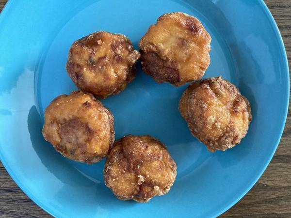 絶対おつまみでしょ　ローソンのからあげクン『ガリバタ味』が最高にうまい