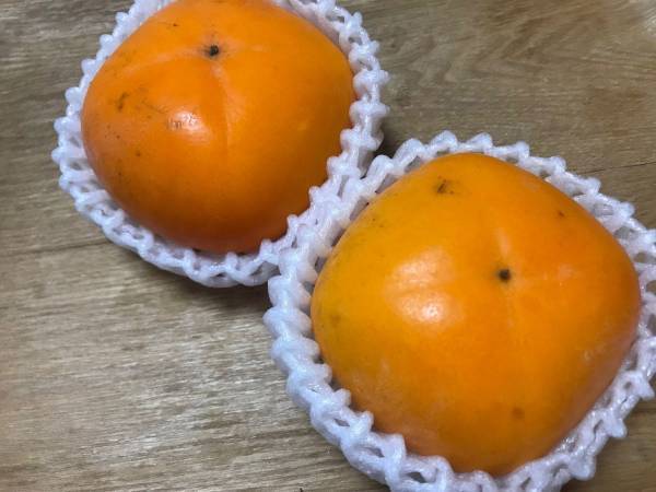 柿はシャキシャキした食感が好き！追熟を防ぐための簡単な方法