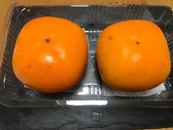 柿はシャキシャキした食感が好き！追熟を防ぐための簡単な方法