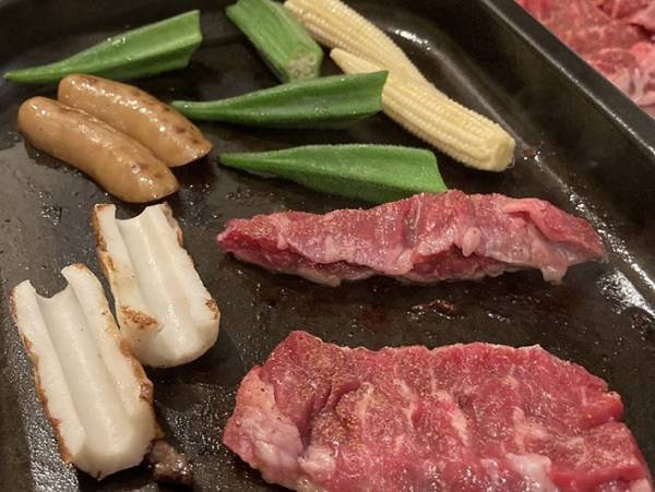 遊び食べで食事が進まない２歳児にホットプレートだしっぱなし法で対戦！