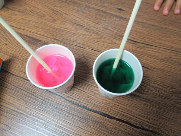 材料は水とお湯だけ！１００均セリア『レッツスライム！』の作り方