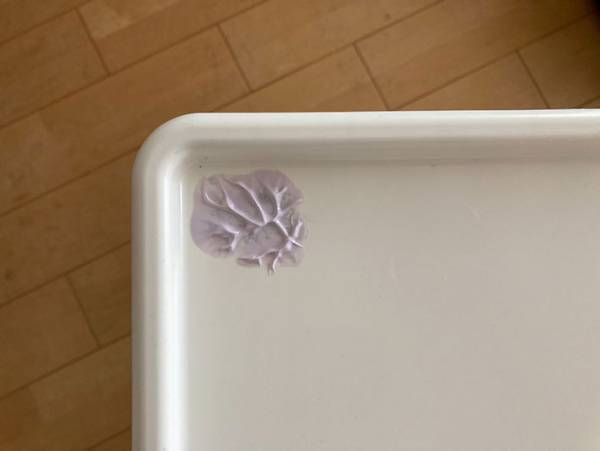 余った日焼け止めの意外な活用方法 あの汚れが簡単にスッキリきれい