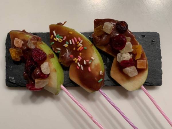 クリスマスパーティにおすすめ キャラメルアップルロリポップ