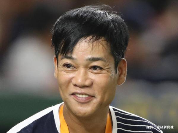 娘が県大会優勝　名倉潤が父親の顔をのぞかせ、喜びをあらわに