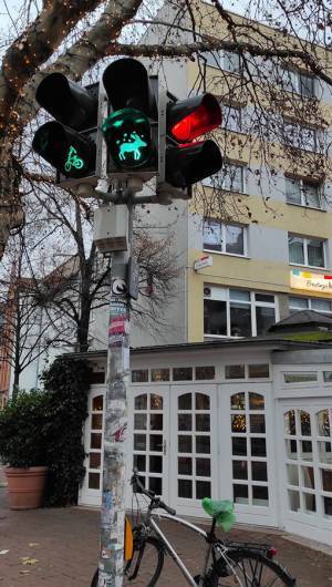 遊び心のある青信号に「こういうの好き」　心が和むデザインに癒される