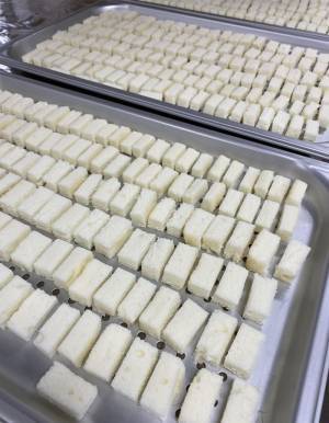 何に使うんだ…　和菓子店にある野菜の水切りスピナーの使い道が意外！