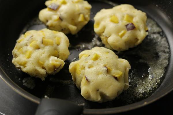 フライパンでできる！　『カリッッ！モチィィ～！』な鬼まんじゅうの作り方