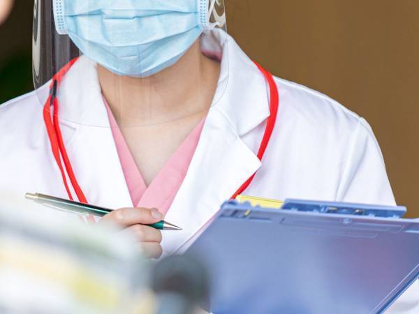 検査後、看護師に起こされた患者「やだ、ごめんなさい…」　続く言葉に腹筋崩壊