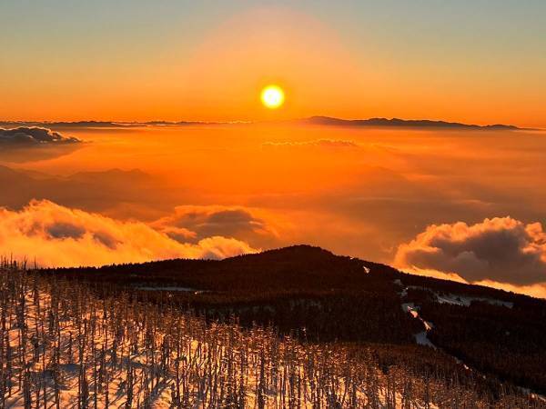 無加工の１枚に「美しい」「最高の光景」　見よ、これが世界の蔵王温泉スキー場の山頂だ！