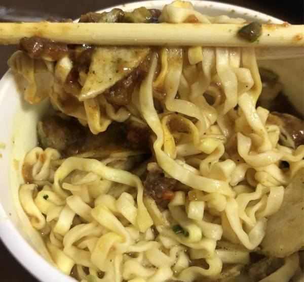 ポテトチップスをさらにおいしく食べるレシピに「カロリーが爆発しそう…！」