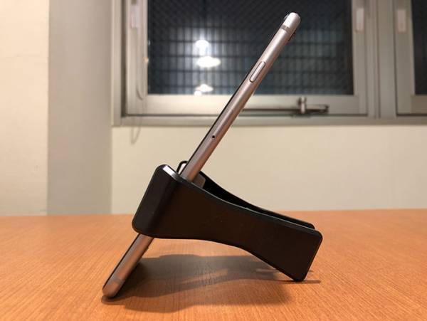 セリアのスマホスタンドおすすめ７選！　折りたたみ、アーム式などをご紹介