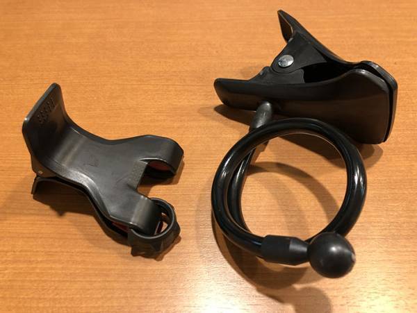 セリアのスマホスタンドおすすめ７選！　折りたたみ、アーム式などをご紹介