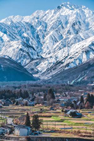 「これが…冬の白馬の迫力…！」　雄大な自然を感じる１枚に息をのむ