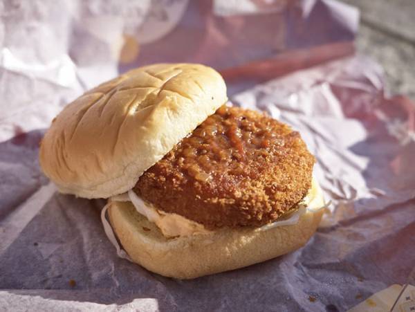 マクドナルドのグラコロもう食べた？新作コク旨アンガスビーフボロネーゼで贅沢気分