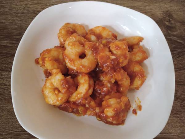 今夜のメニューは、火を使わない『レンジdeエビチリ』で決まり！ 辛さ調整もOK！