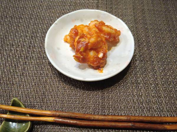 今夜のメニューは、火を使わない『レンジdeエビチリ』で決まり！ 辛さ調整もOK！