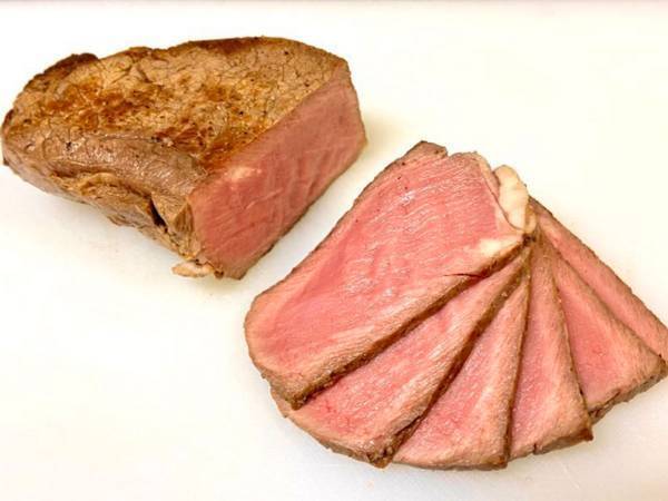 ローストビーフが炊飯器で作れちゃう！？　目からウロコな調理方法とは