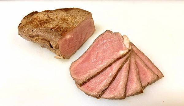 ローストビーフが炊飯器で作れちゃう！？　目からウロコな調理方法とは