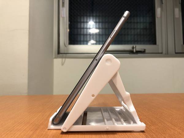 キャンドゥのスマホスタンドおすすめ６選！　折りたたみ式など種類が豊富