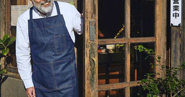 「注文しなくていいから…」　寒空の下で待ち合わせする女性を店に招き？