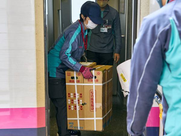 新潟からチューリップを新幹線輸送！　生花店の新しい試みに、注目集まる