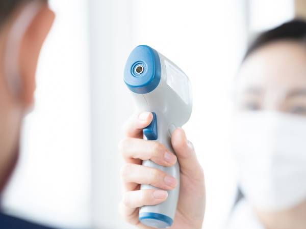 花王、医療従事者に無償提供　売り上げの一部を活用も