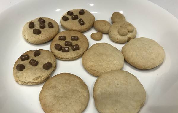 料理を手伝わない夫に、妻はイライラ…　コロナ禍でも変わらないかと思いきや？