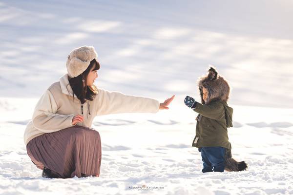 「愛おしすぎる」「ニヤニヤが止まらない」　転んでしまった息子に手を差し伸べ…？