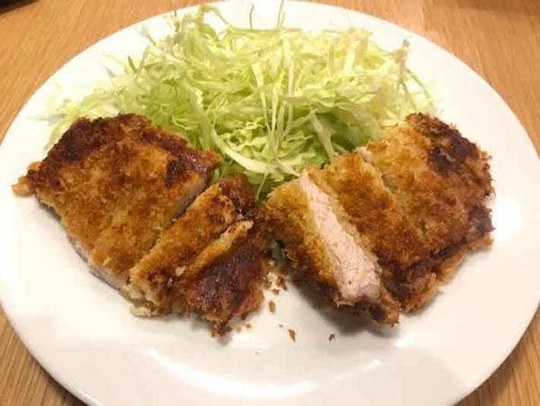 「えっ、こんなこともできるの？」ホットサンドメーカーでトンカツクッキング