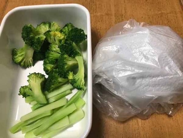 目から鱗！知ってトクするブロッコリーの崩れない切り方とは！？