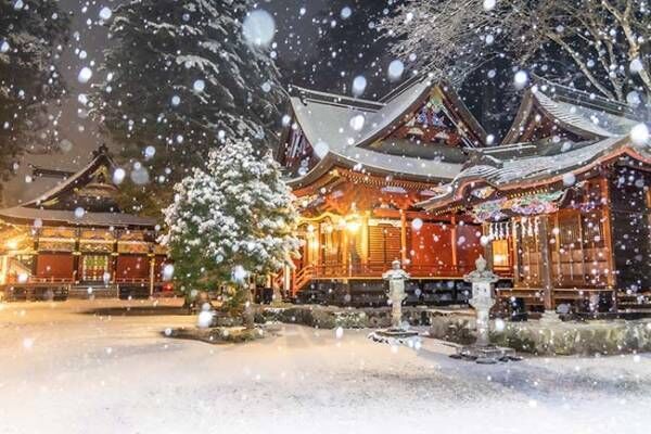 雪が舞う三峯神社 神秘的で美しい ４枚の写真がこちらです 21年1月25日 ウーマンエキサイト 1 2