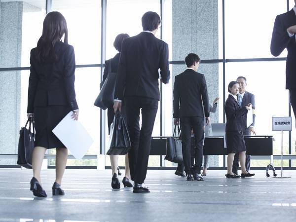 就活生はホテル代や作業スペースの利用が『無料』に！　『パセラ』がナイスな支援をスタート