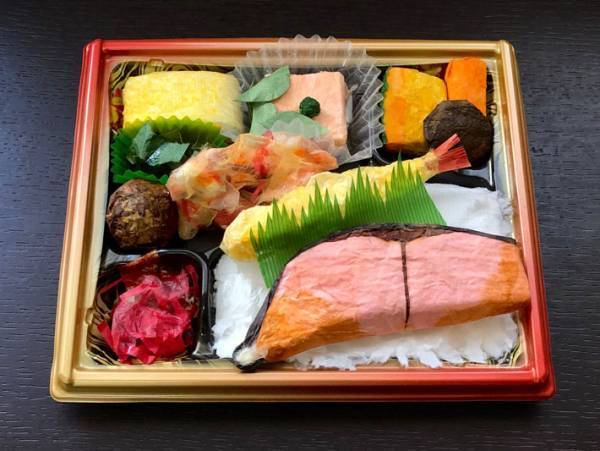 おじいちゃんのアート作品　料理の写真かと思いきや…「信じられない」