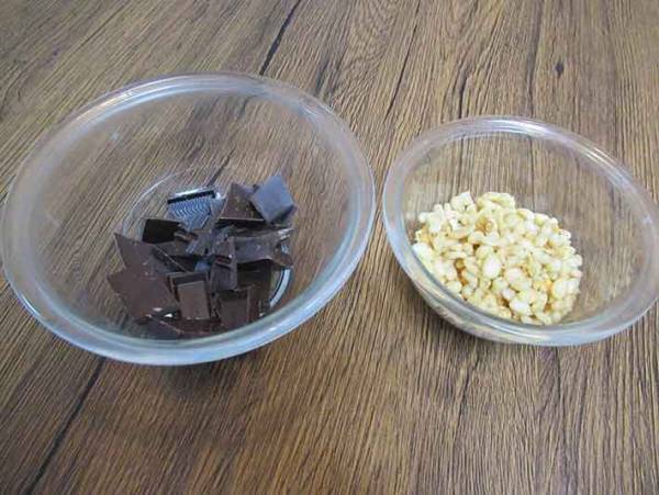 材料費１５０円！？バレンタインの手作りにぴったり チョコレートクランチの作り方とは