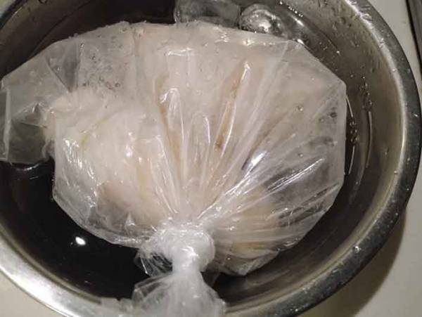 見た目よし タンパク質もタップリ摂れる 鶏むね肉のネギソースを作ってみました！