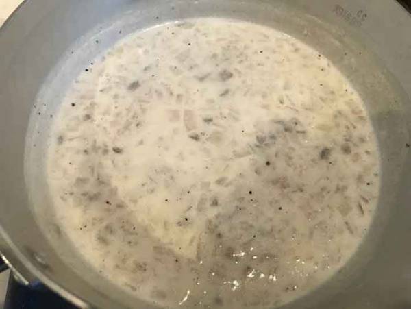 今夜の食卓に加えたい！絶品クラムチャウダーが５分で作れるのでやってみた