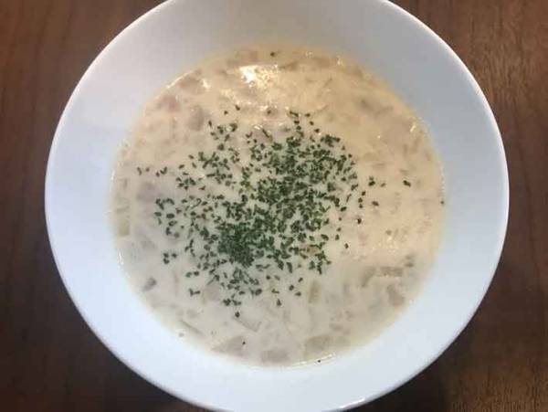 今夜の食卓に加えたい！絶品クラムチャウダーが５分で作れるのでやってみた