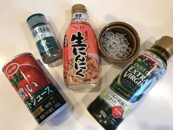 驚くほど簡単にできる！混ぜてチン ５分で完成のしらすトマトスープ