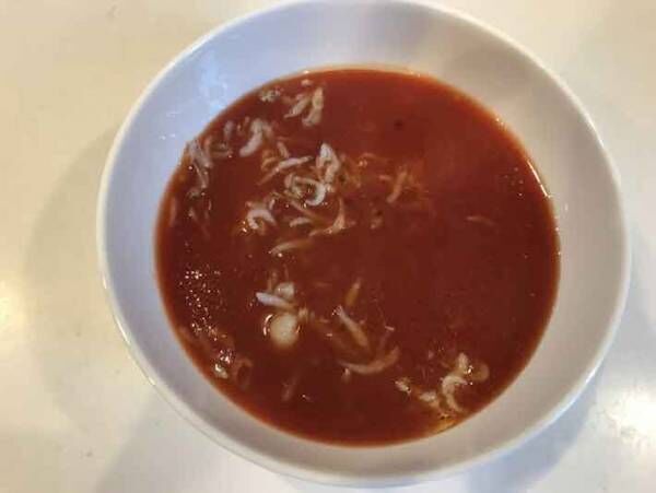 驚くほど簡単にできる！混ぜてチン ５分で完成のしらすトマトスープ