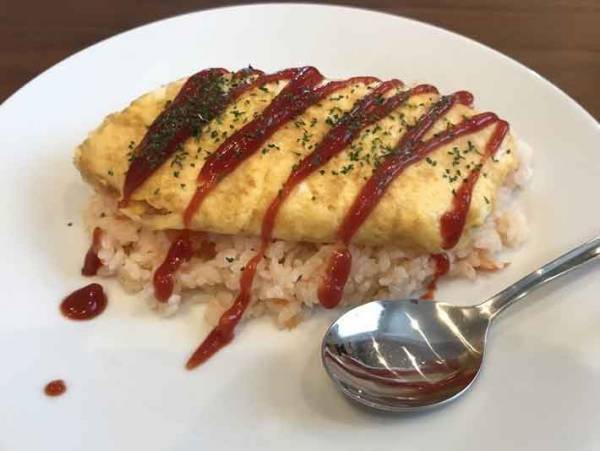 クッキングシートで調理！炭酸水でふわとろオムライスを作ってみた