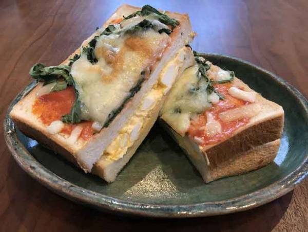 まるでお店の味 セブンイレブンの食材で作るピザトーストが美味しすぎる